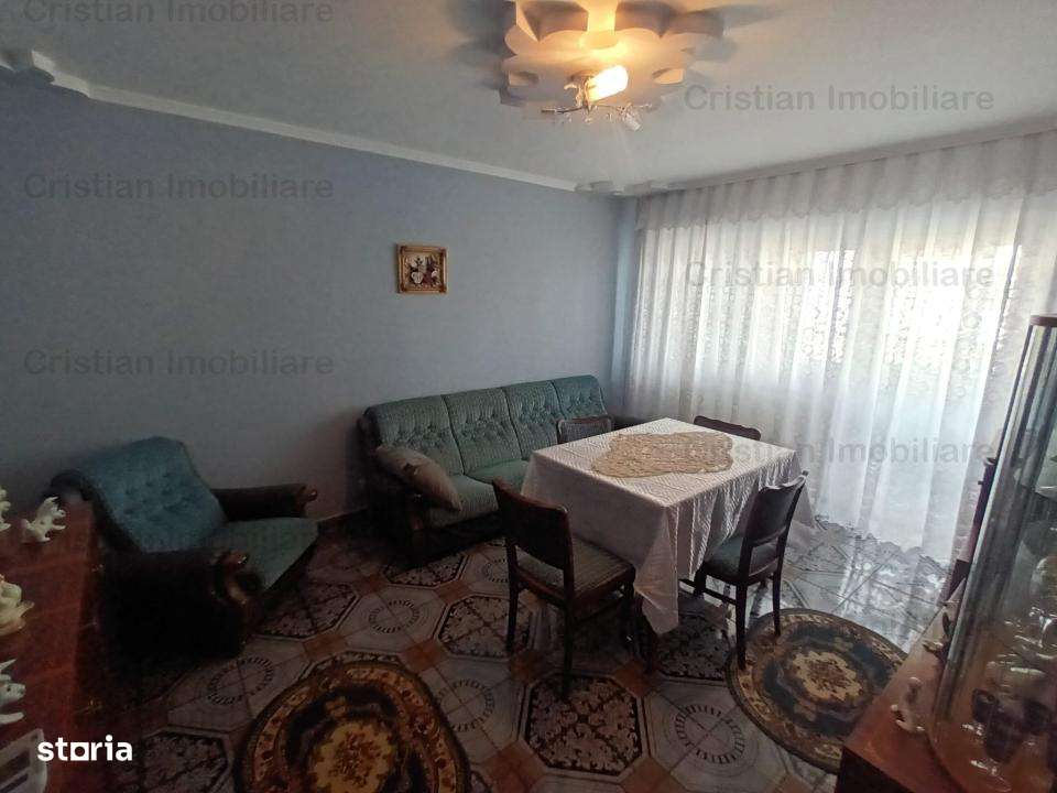 Apartament 3 camere confort 1 decomandat zona Vidin - Imagine principală: 2/8