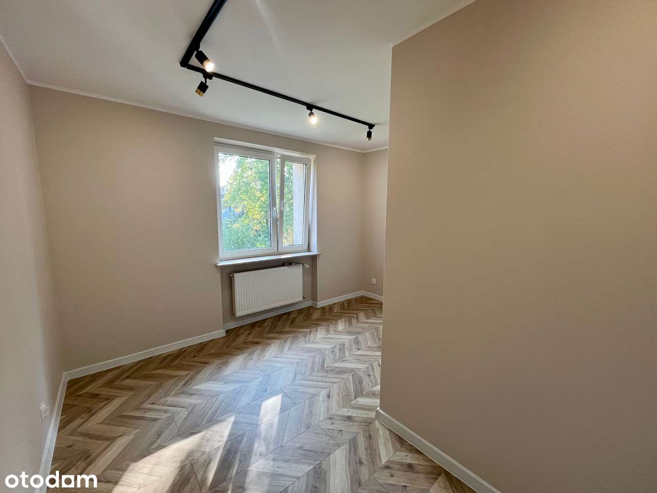 Styl i komfort – świeżo wykończone mieszkanie z niskim czynszem-3