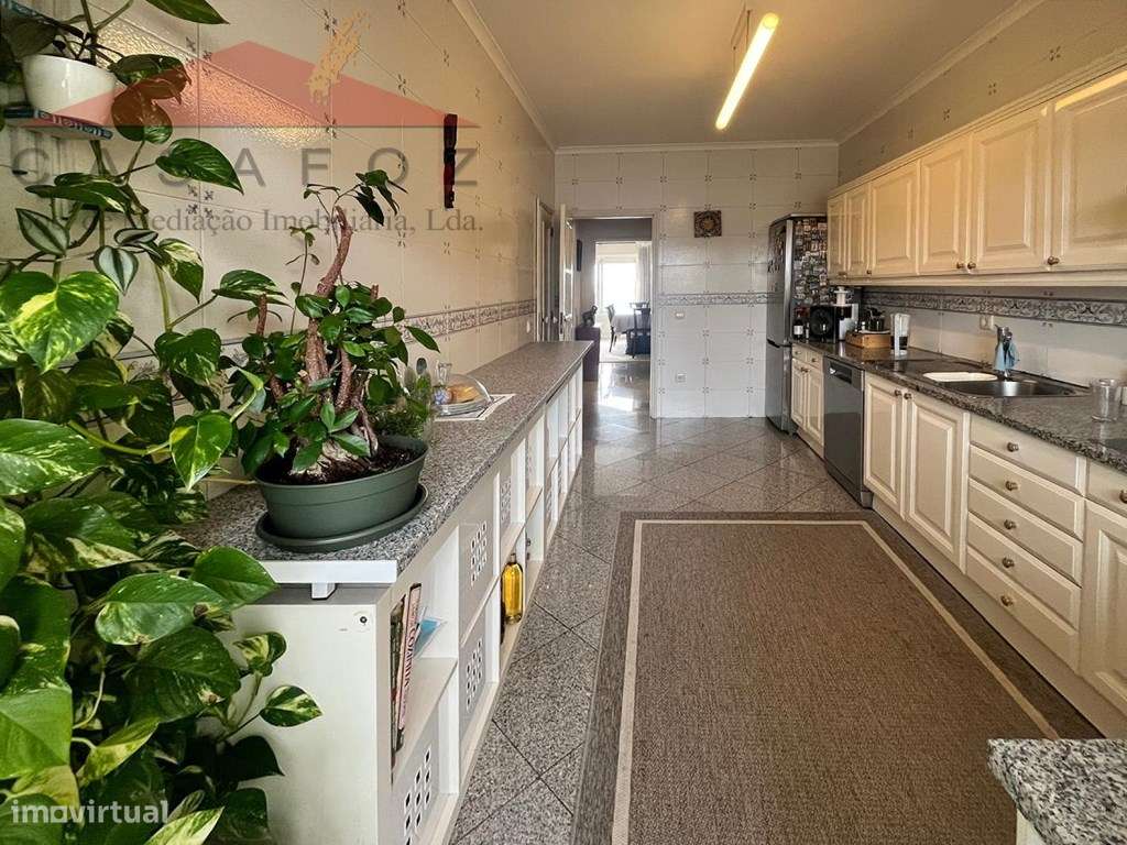 Fantástico Apartamento T3 no centro da Maia-9