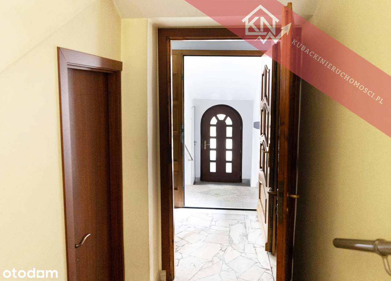 Przestronny dom w ponadczasowym stylu lub 2 oddzielne mieszkania-19