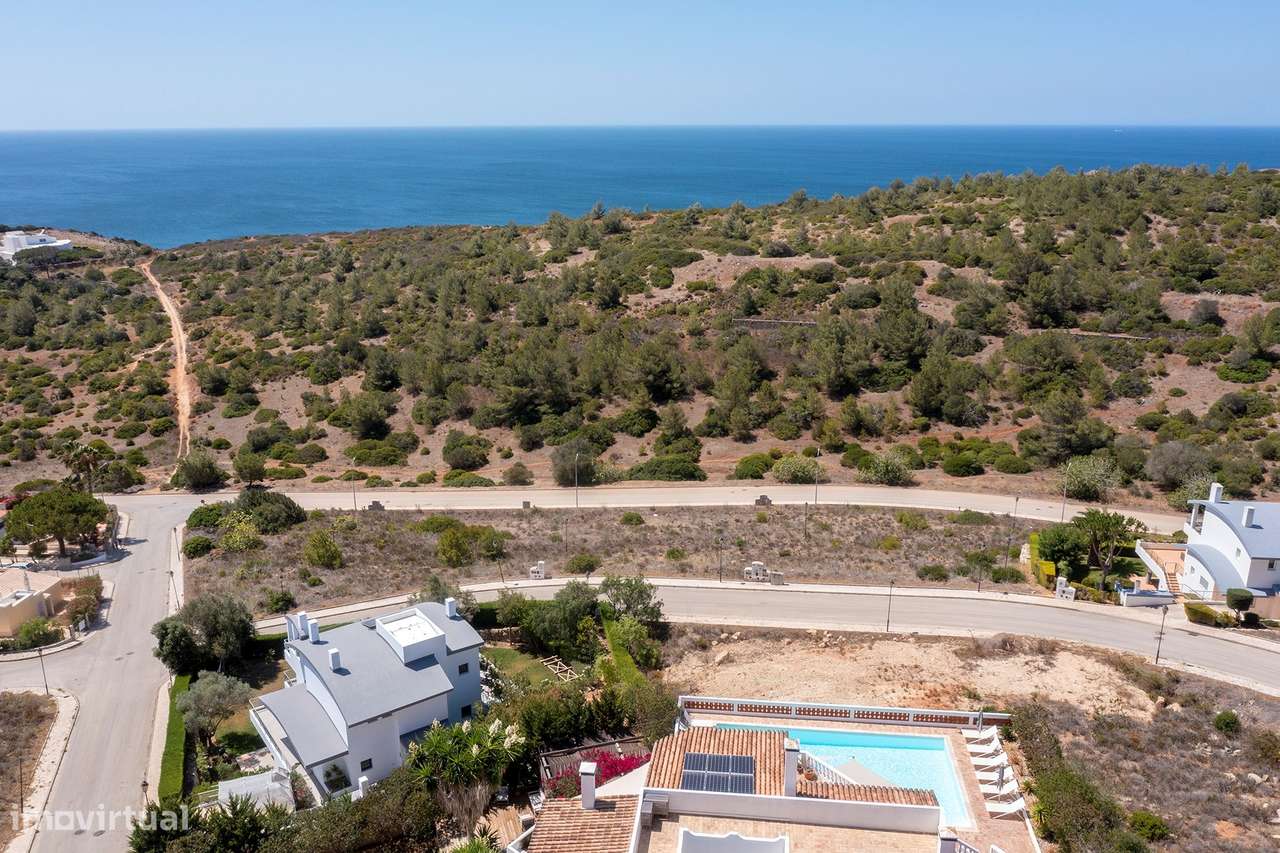 LOTES URBANOS  ENTRE BURGAU E SALEMA - Grande imagem: 3/7