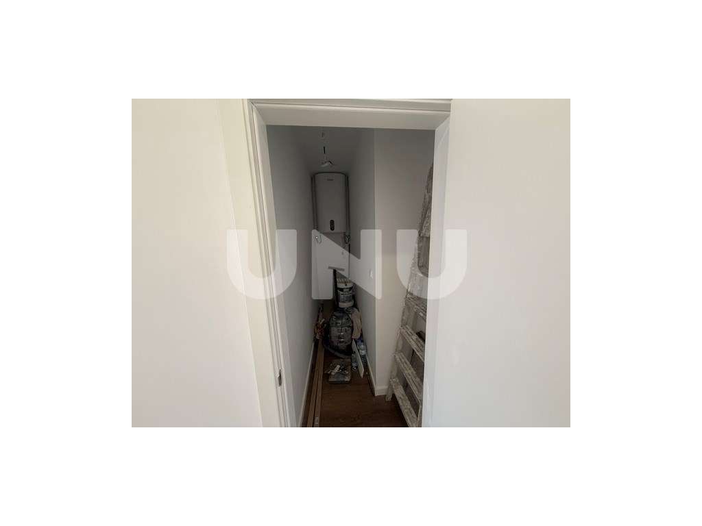 Apartamento T2 na Amadora com muita luminosidade-15
