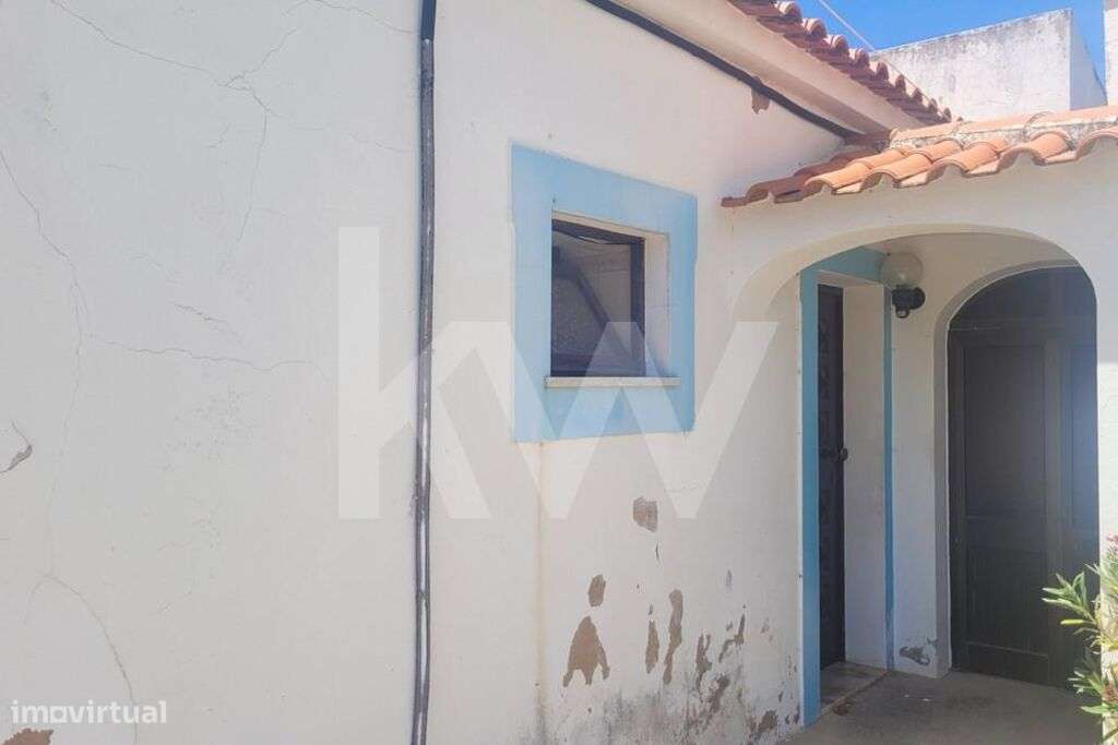 MORADIA GEMINADA T3 DE 2 PISOS COM TERRENO NO AROAL-BOLIQUEIME-ALGARVE - Grande imagem: 5/31