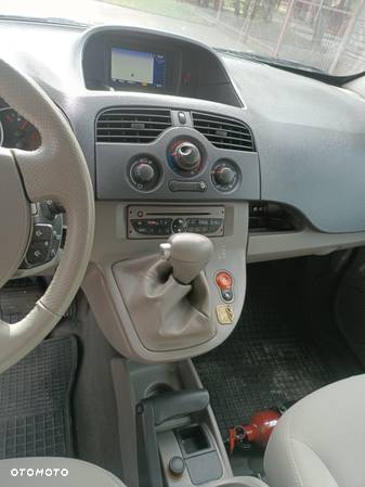 Renault Kangoo 1.6 16V 105 Privilege - 10