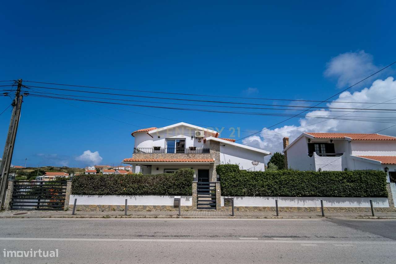 Moradia T5 renovada com piscina, perto da Ericeira. - Grande imagem: 4/49