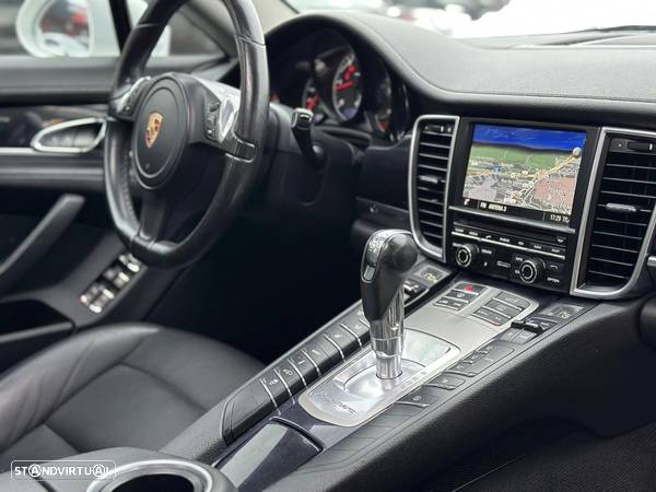 Porsche Panamera Standard - 25