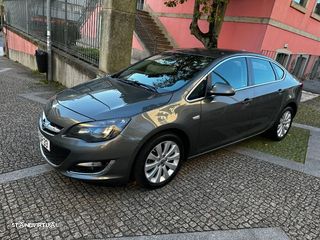Opel Astra 1.4 T GPL J17