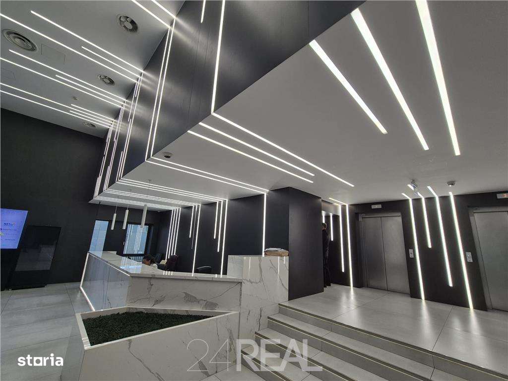 Zone 313 spatii de birouri - de la 200 mp - Imagine principală: 2/12