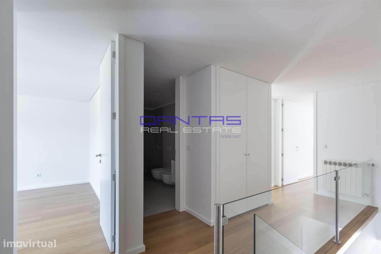 Moradia nova de gaveto em Famalicão-7