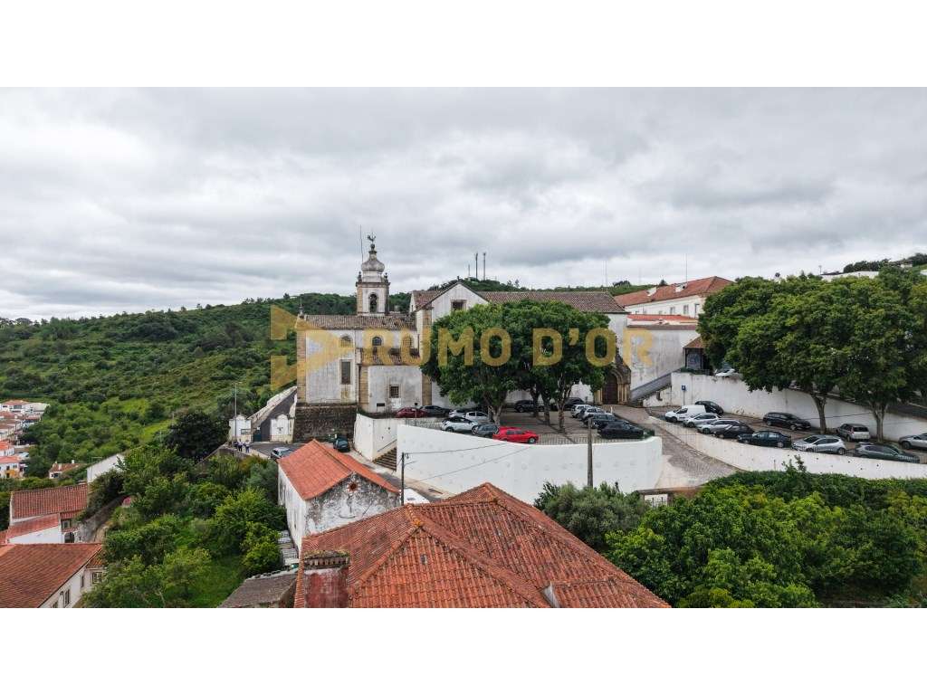 Moradia T2 na Vila Alta - O Encanto do Centro Histórico de Alenquer-7