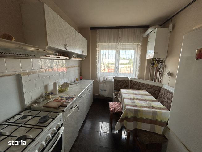 Vand apart.4 cam.st.117 mp,situat in Aradul-Nou,et.1/4,cu termoteca-13