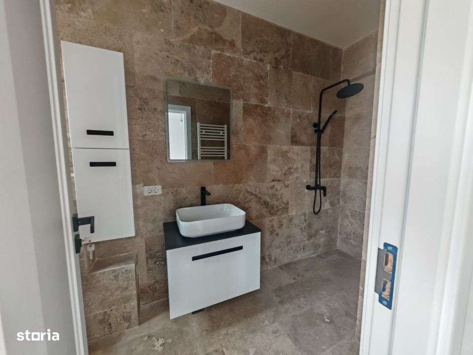 Duplex in complex privat, Tunari, curte proprie, comunitate restransa - Imagine principală: 5/19