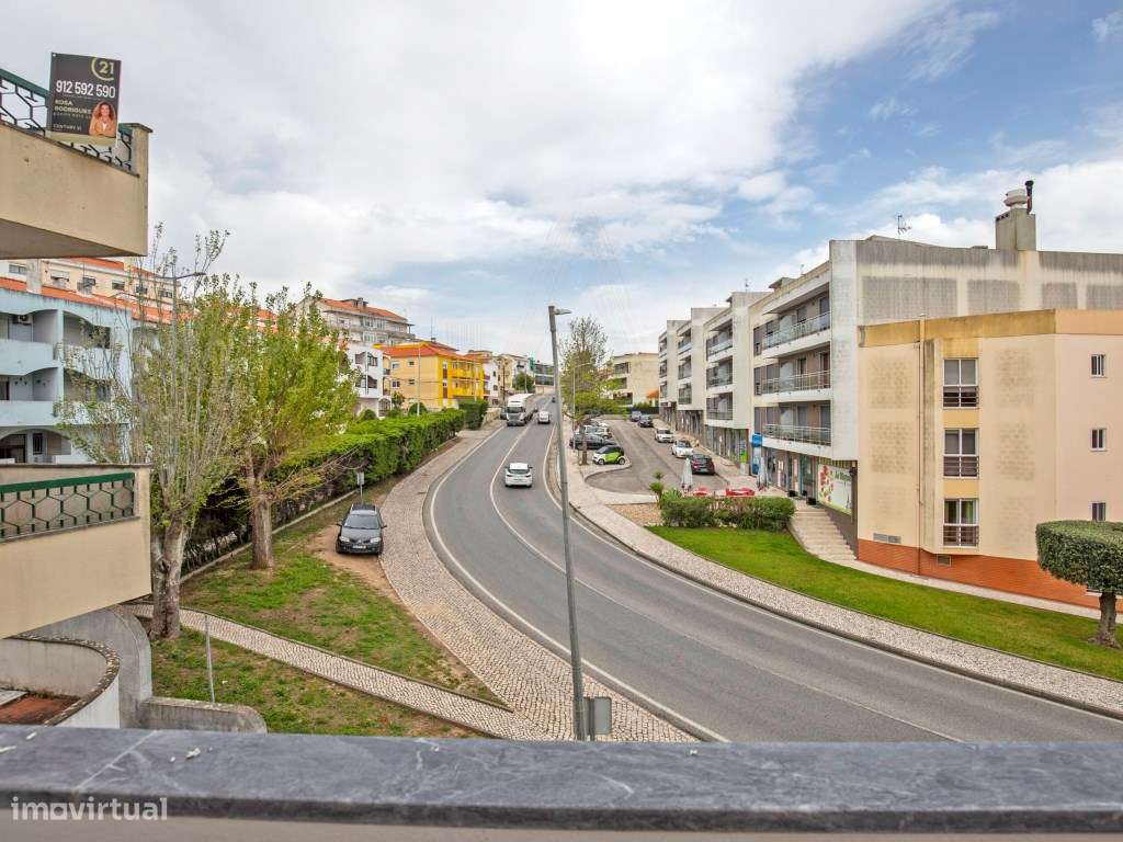 Excelente Apartamento T2 no centro de Santana-5