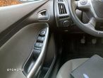 Ford Focus 1.6 16V Style - 19