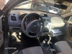 Dezmembrez Renault Megane dci 2005 - 5