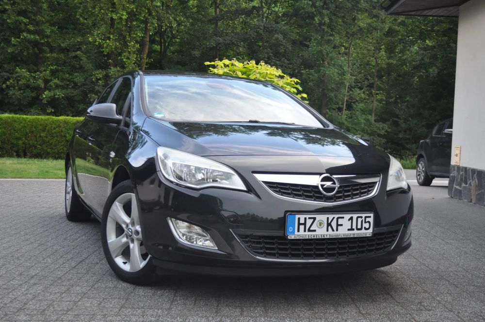 Opel Astra J (2009-2019) 1.4 Turbo 150 Jahre 2012