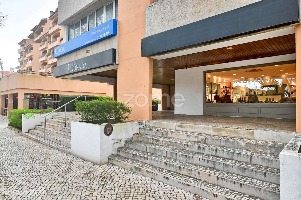 Trespasse Loja conceituada na área de calçado e acessórios - Grande imagem: 4/17