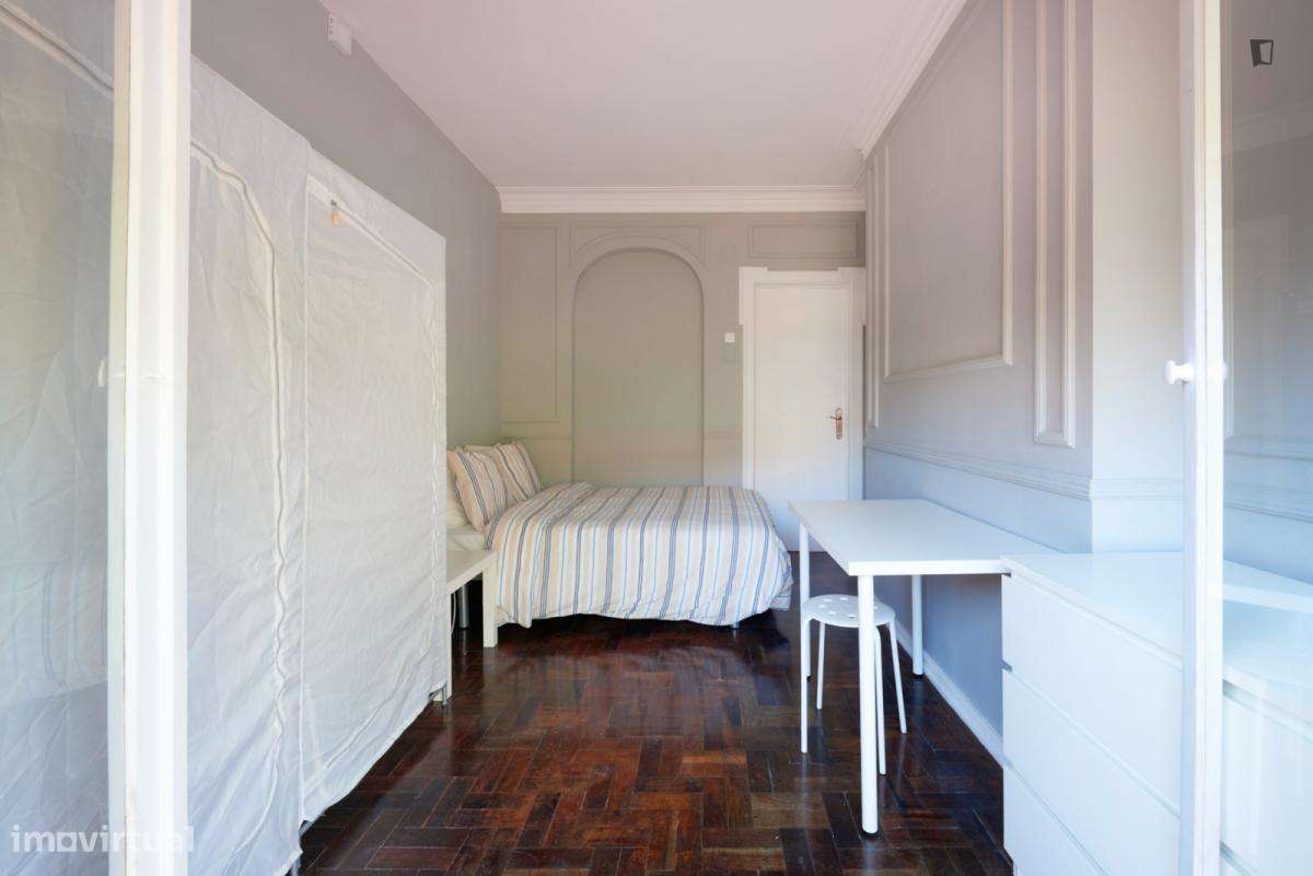 Quarto - localizado em Entrecampos Lisbon - Grande imagem: 5/10