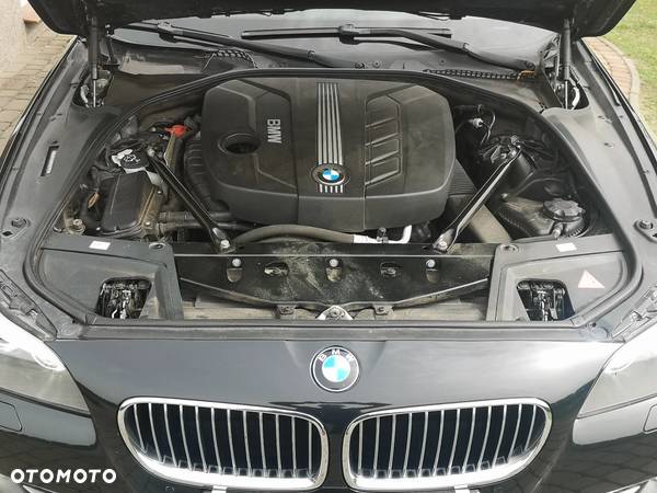 BMW Seria 5 520d Touring Luxury Line - 23