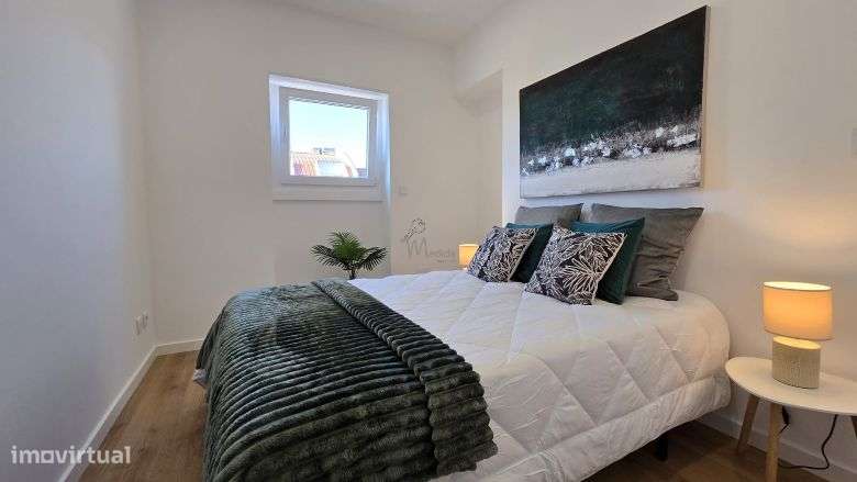 &#127991;&#65039;Apartamento T3 Remodelado em Benfica – Moderno e Cent-25