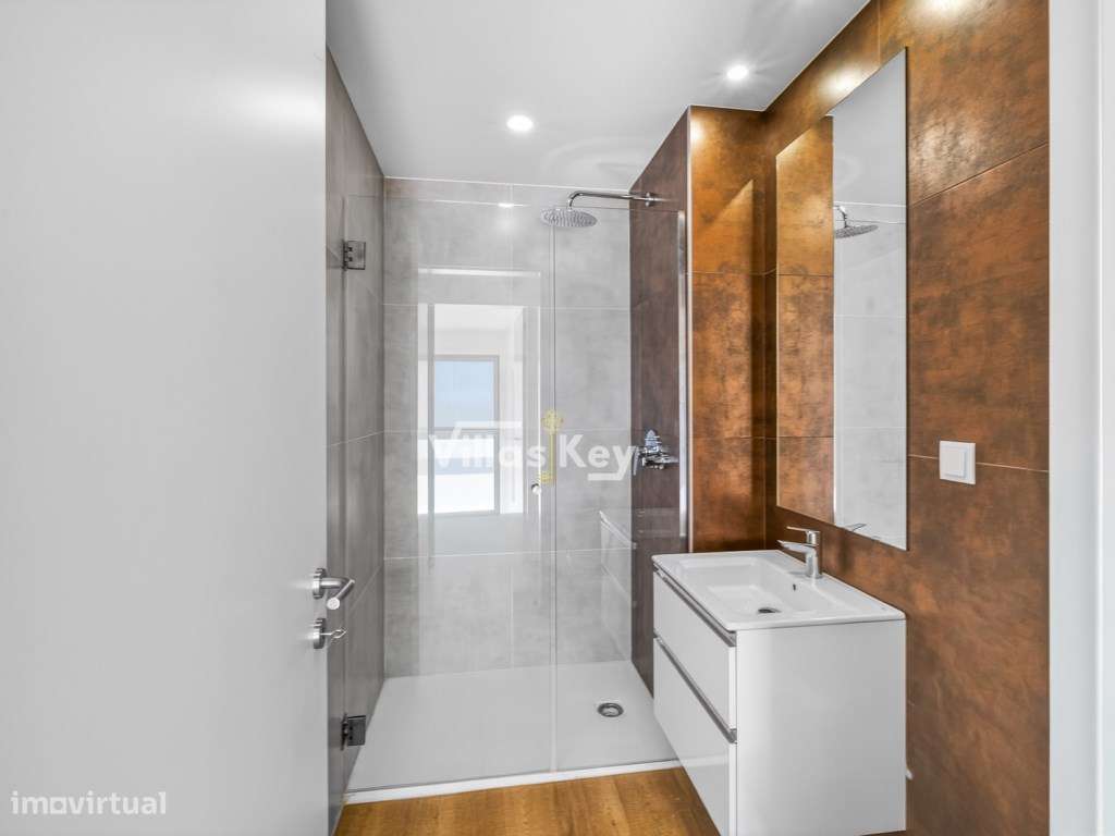 Apartamento T1 situado no centro de Alvor-8