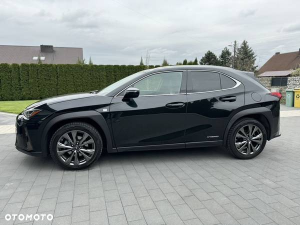 Lexus UX - 7