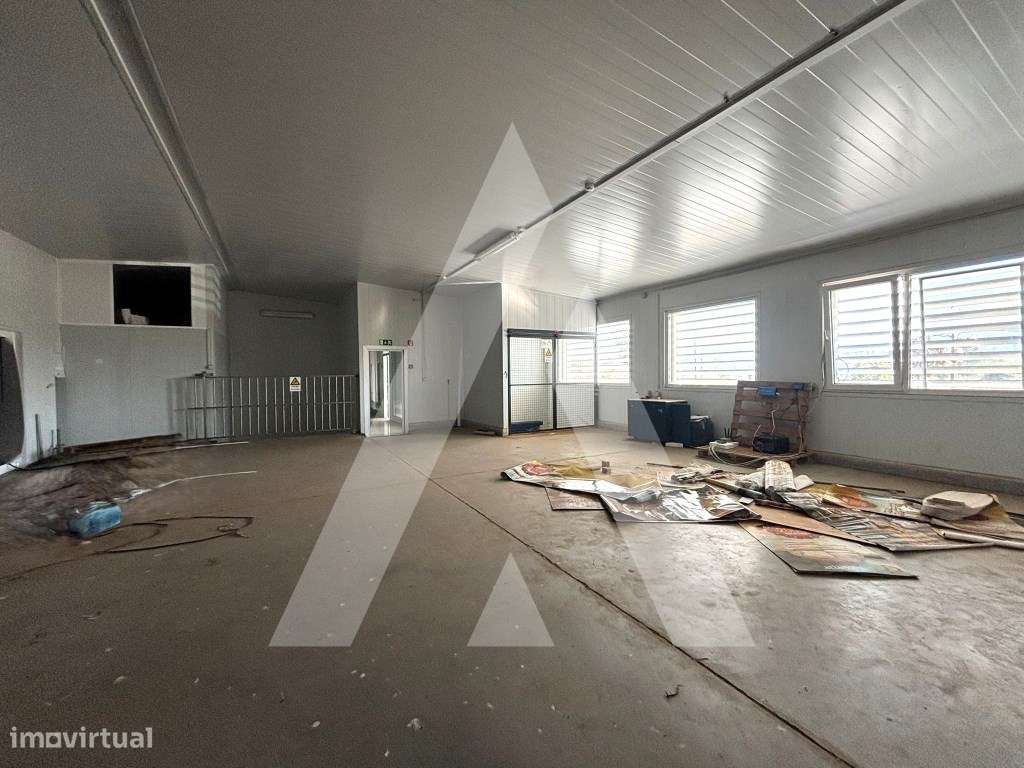Armazém para venda em Águeda-14