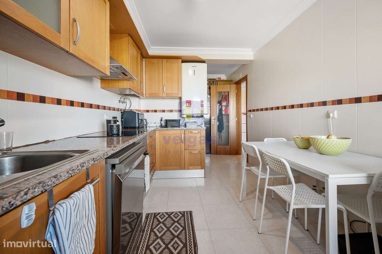 Apartamento T4 Alhos Vedros-20