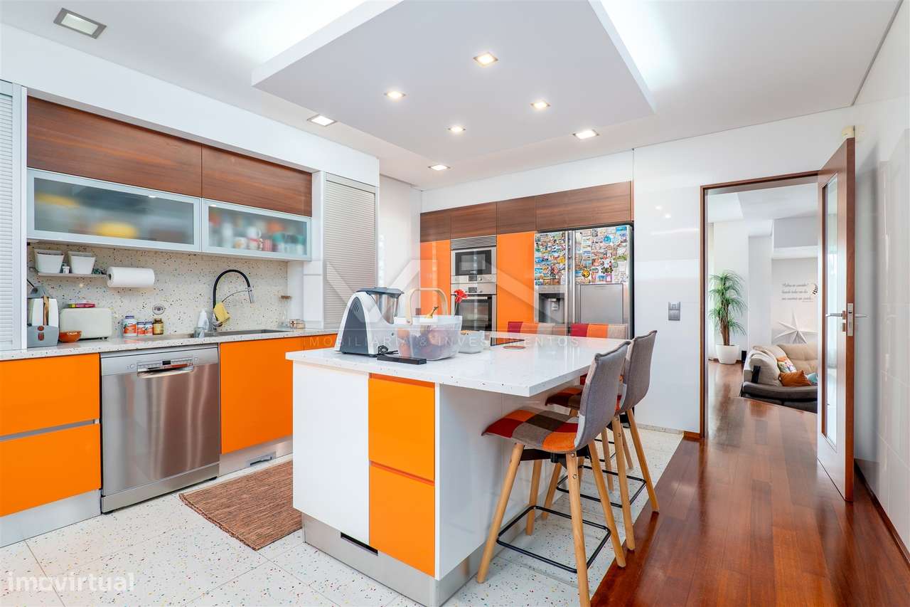 Moradia T3+1 - Exclusividade, Design e Conforto Superior-20