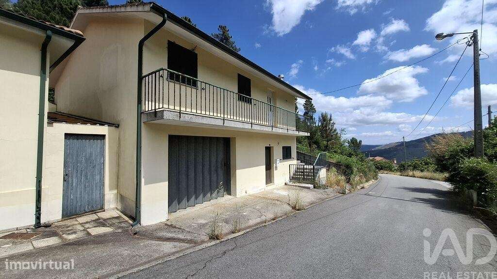 Casa / Villa T3 em Campeã de 399,00 m2 - Grande imagem: 4/26