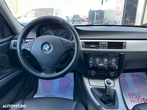 BMW Seria 3 318i - 8