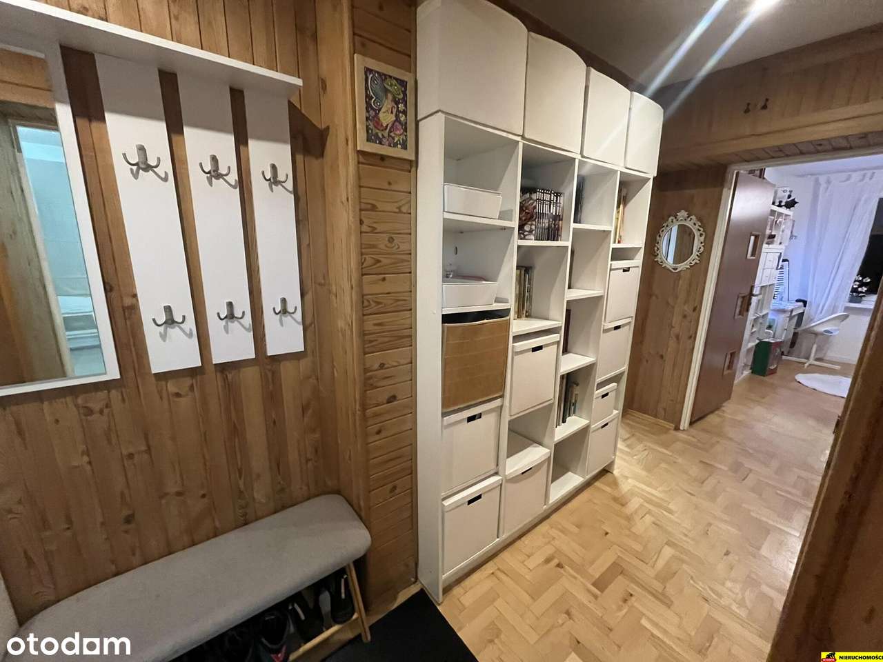 3 pokoje 63m2  Loggia III piętro- do zamieszkania-17