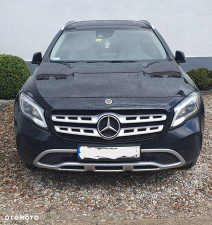 Mercedes-Benz GLA 200 7G-DCT Urban - 1