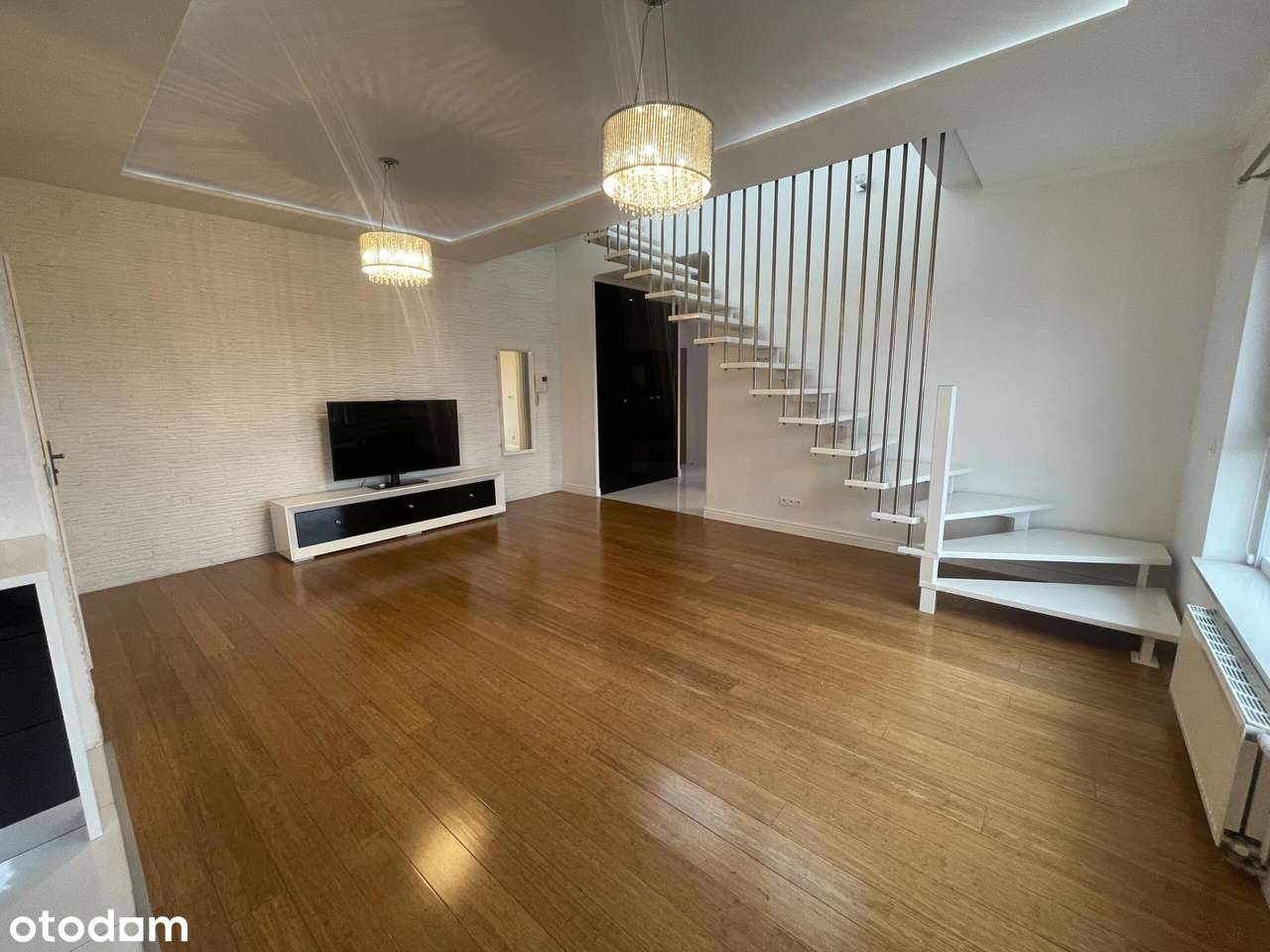 Trzy pokoje | klimatyzacja | jacuzzi | taras | dwa miejsca garażowe - Pełny obrazek: 4/17