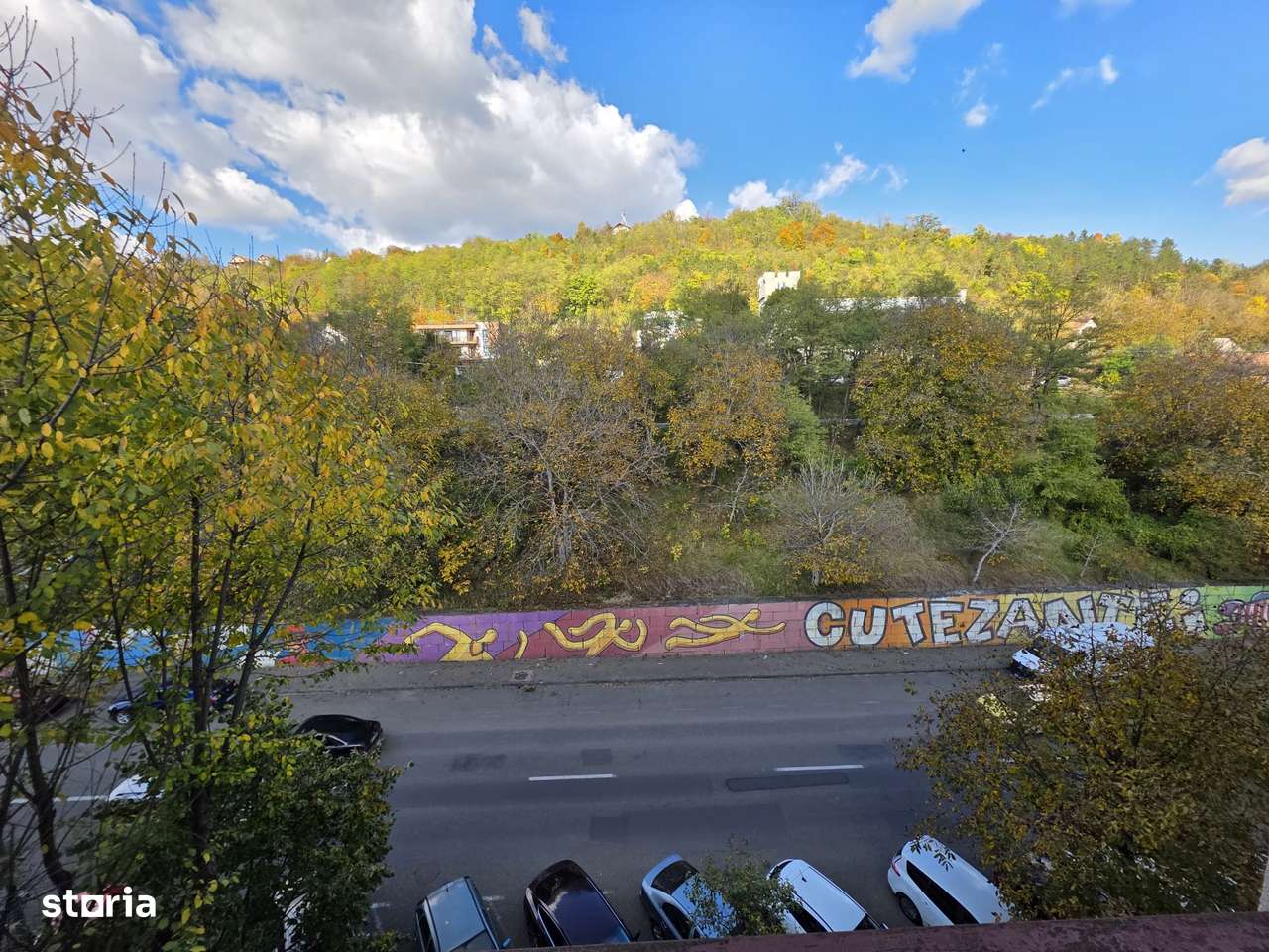 Apartament cu 2 camere cu balcon situat pe str Cutezantei.-4