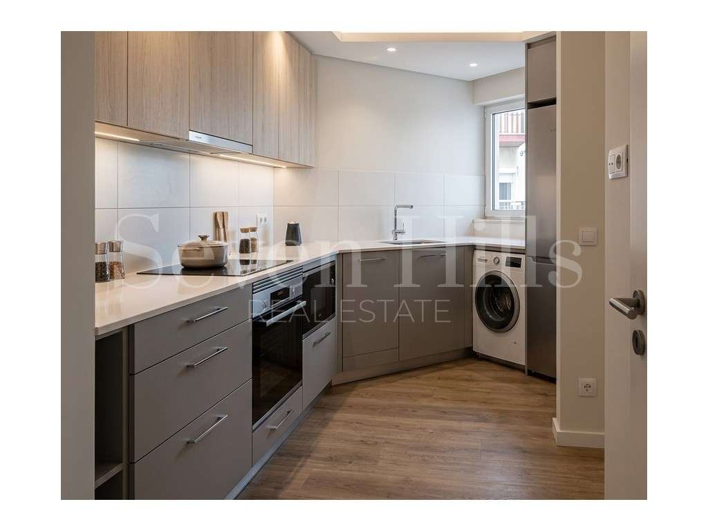 Apartamento T3 com Garagem - Lordemão-0