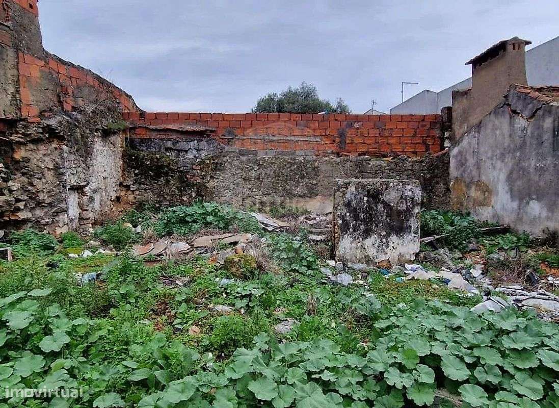 Moradia T0 para venda-3