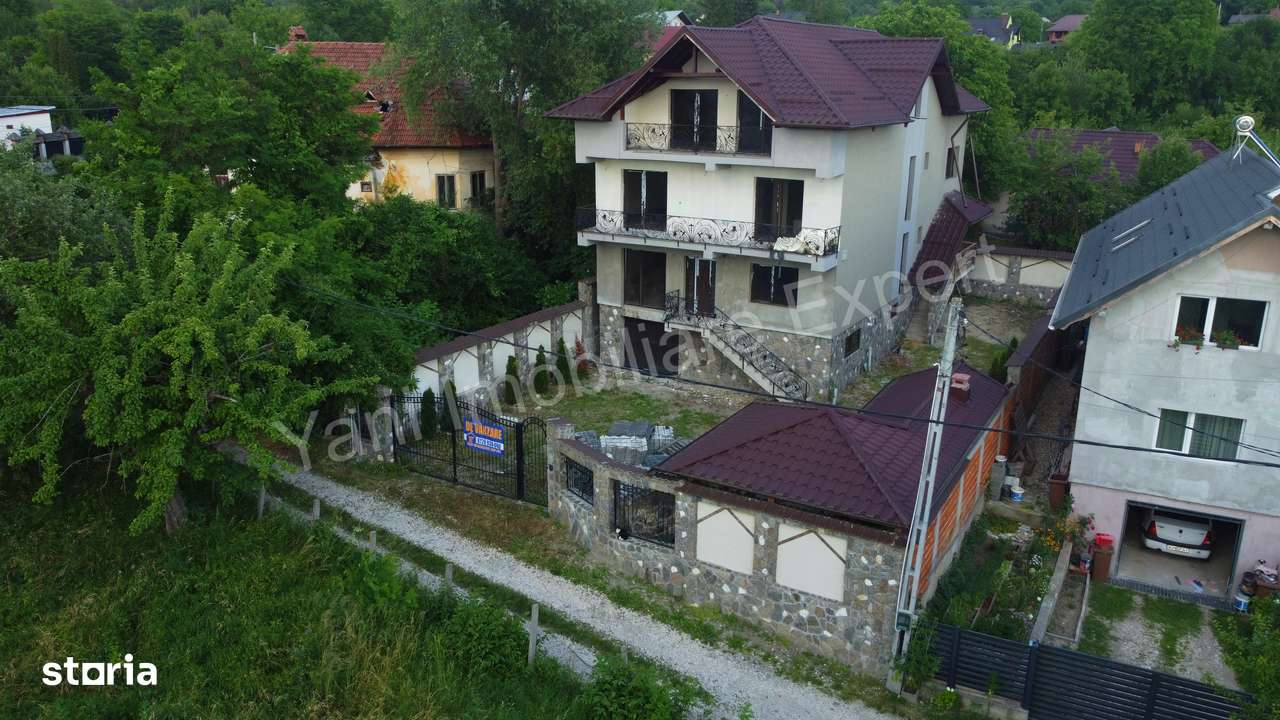 Casă de vânzare în Câmpulung, județ Argeș. - Imagine principală: 1/20