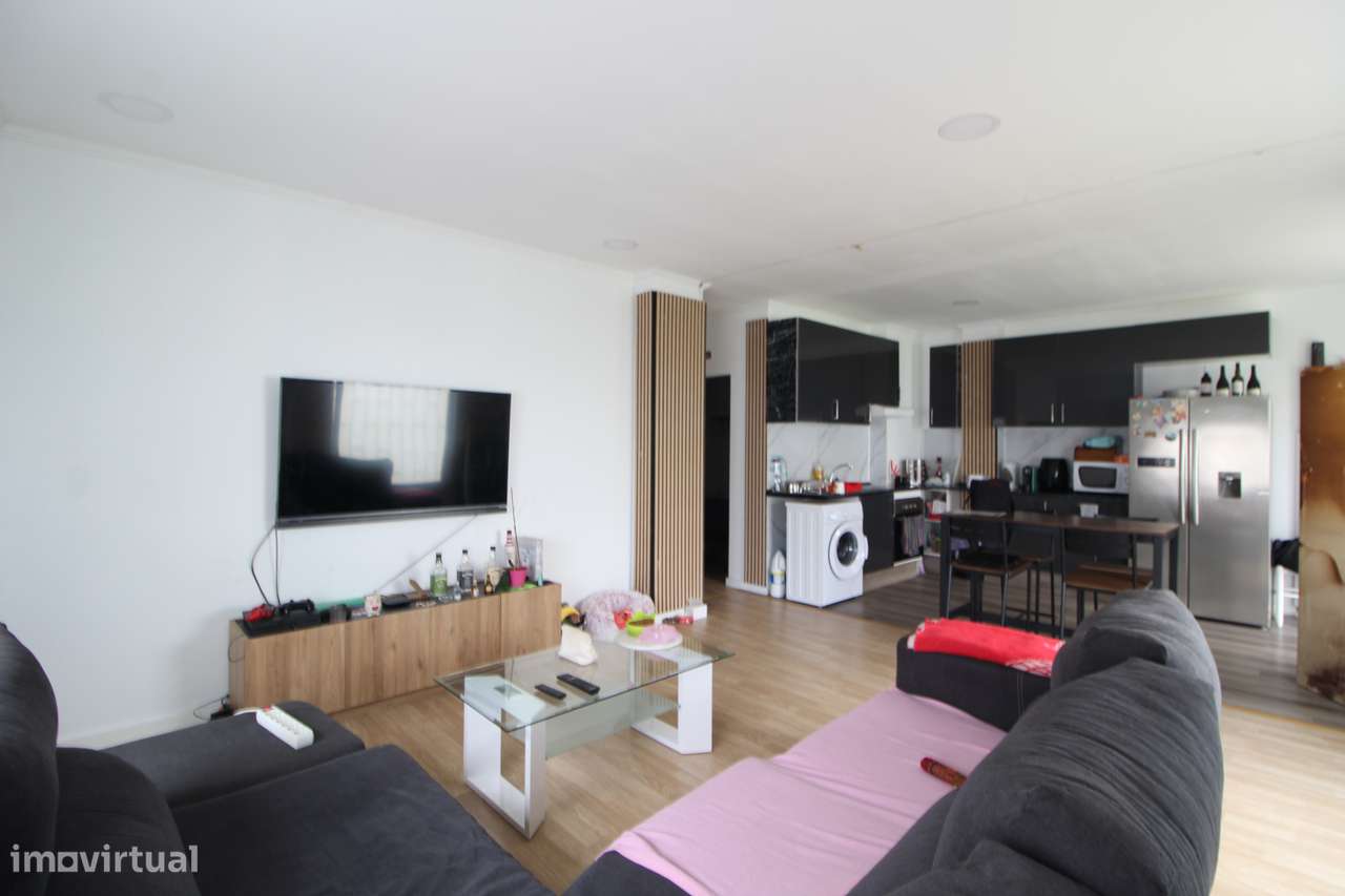 Loja totalmente transformada numa habitação na Serra das Minas - Grande imagem: 5/21