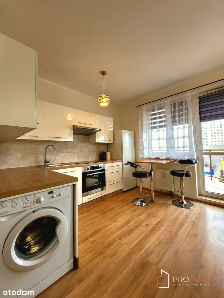 Rezerwacja - przestronna kawalerka z nową kuchnią-7
