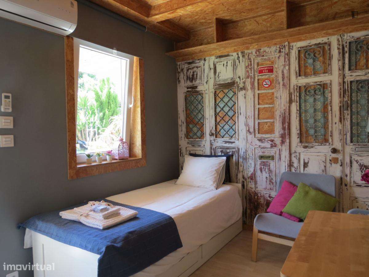 Estúdio - localizado em Santo Ildefonso Porto - Grande imagem: 3/41