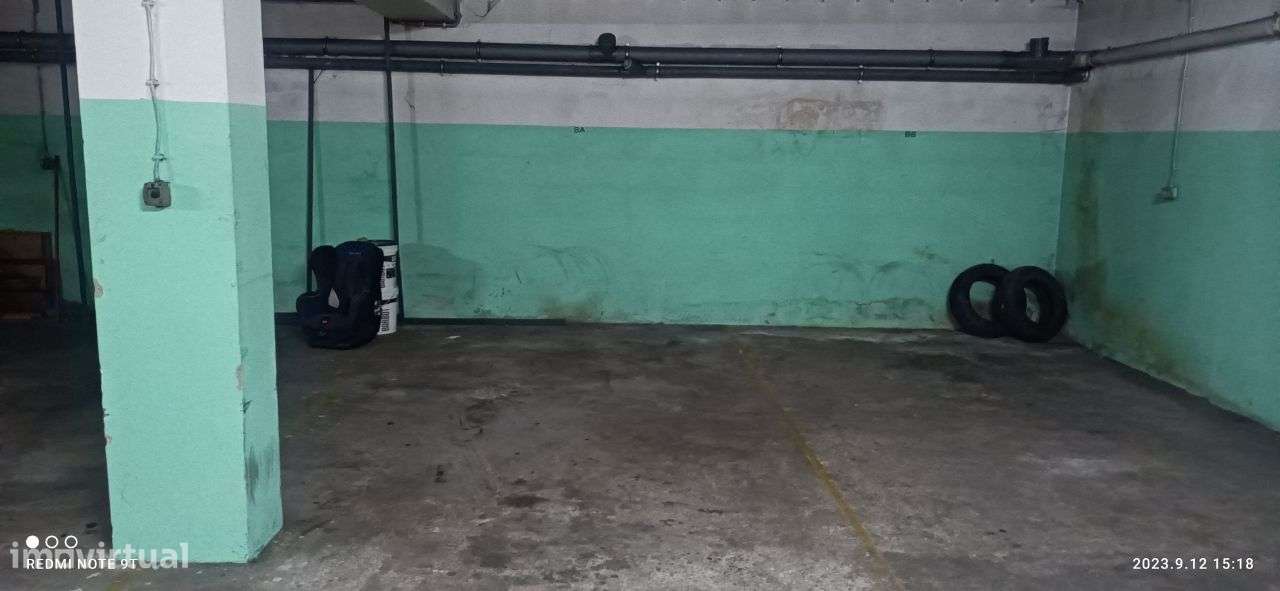 Garagem Santa Catarina - Grande imagem: 1/2