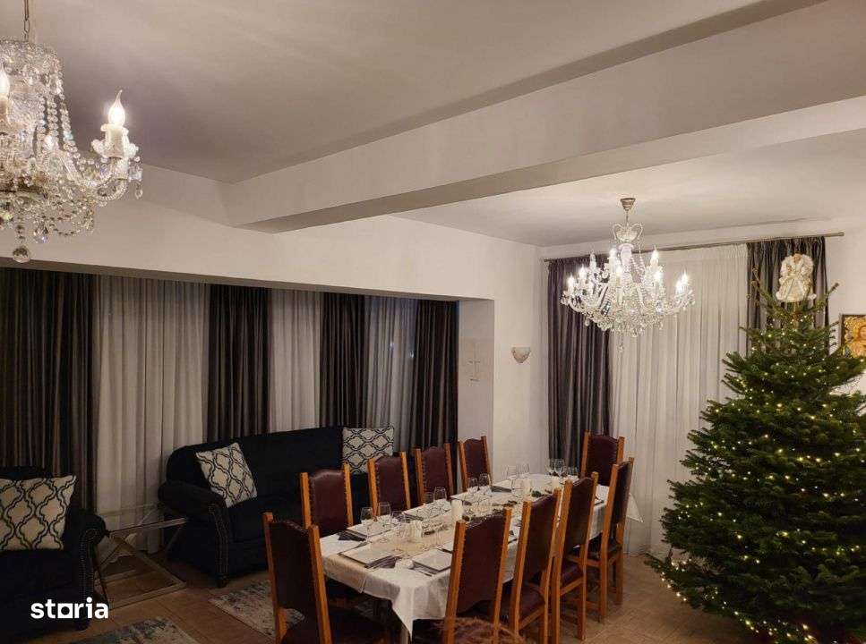 Casa spectaculoasa in Sinaia, cu facilitati de resort si panorama unic-15