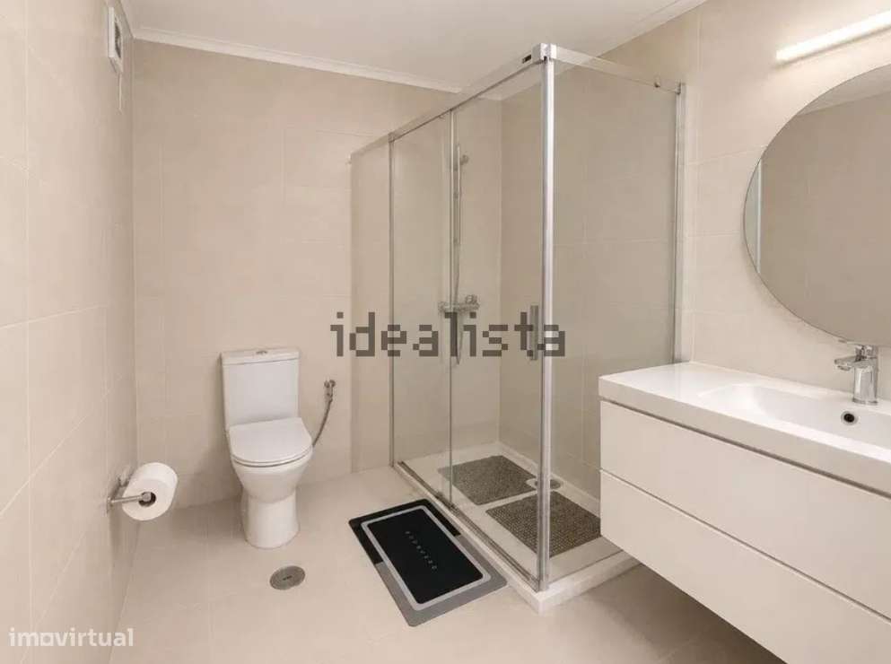 Apartamento T3 à venda em Santa Marta do Pinhal, Corroios-10