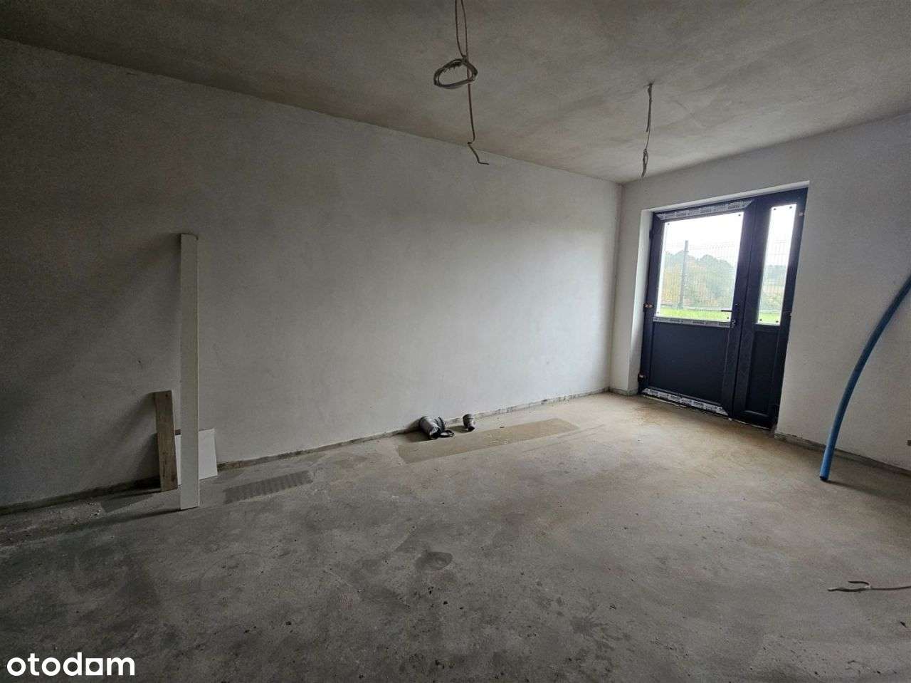 Gotowy solidnie wybudowany, podpiwniczony, Piękny-10