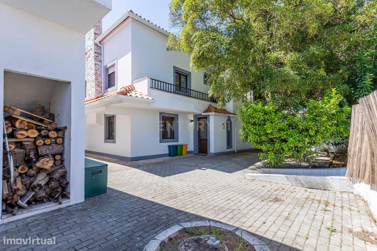 Moradia T5 isolada, inserida num lote de terreno de 750m2 em Casal de - Grande imagem: 5/42