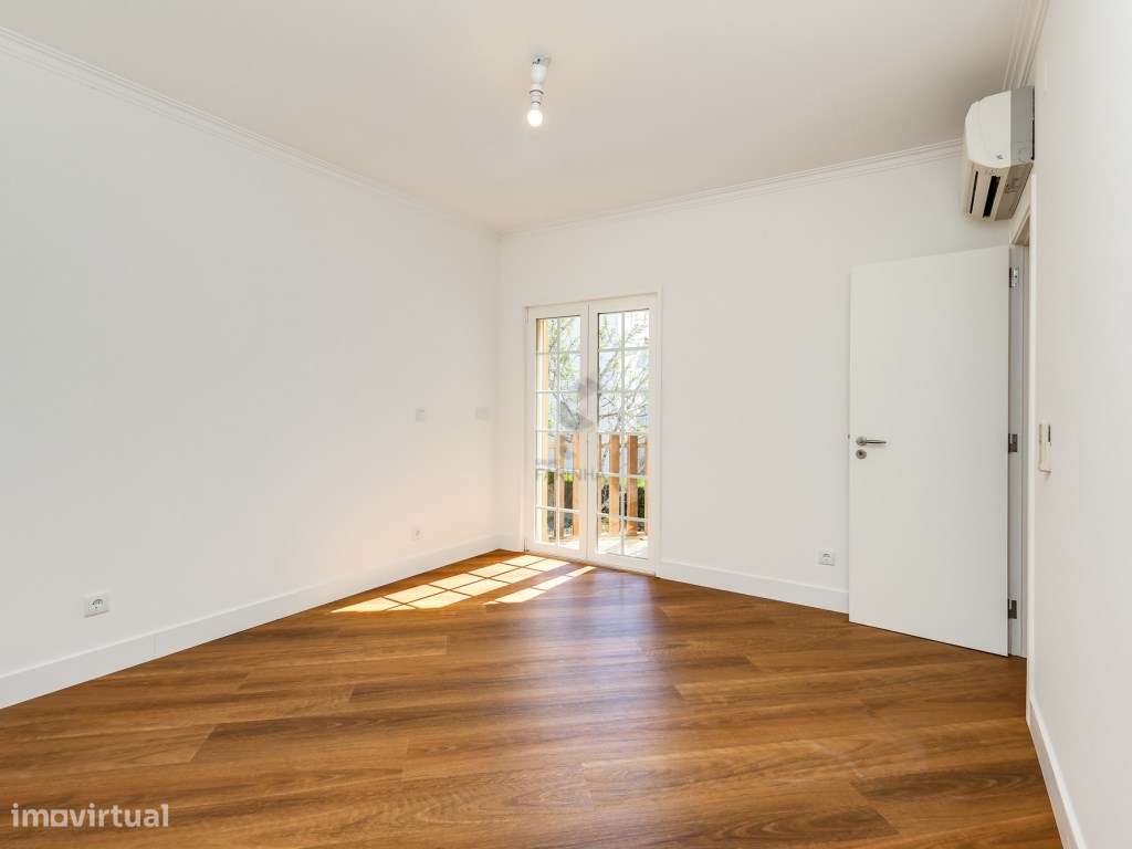 MAGNIFÍCO T4, no Condomínio fechado Páteo da Beloura, novo a estrea...-22