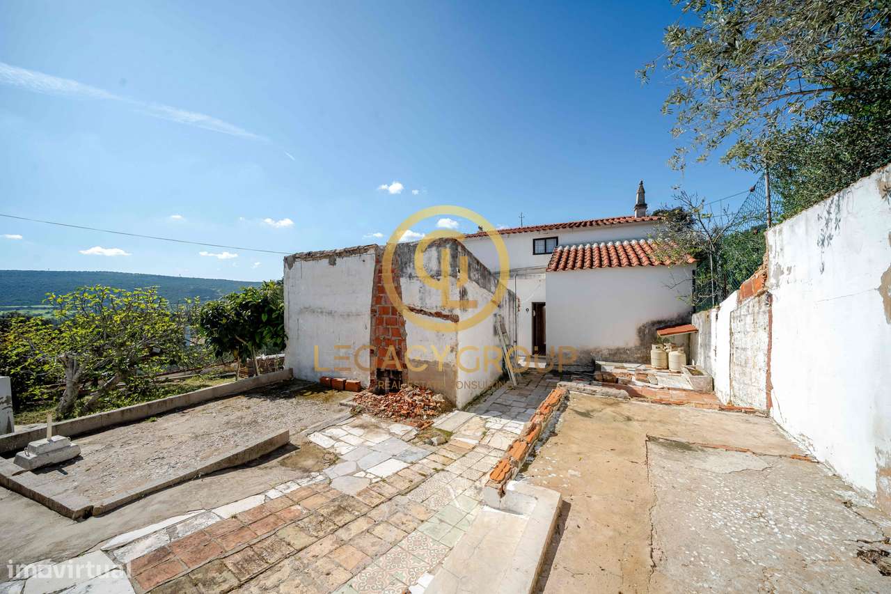 Moradia T3 com Quintal perto e com vista para o Ombria Resort Loulé-27