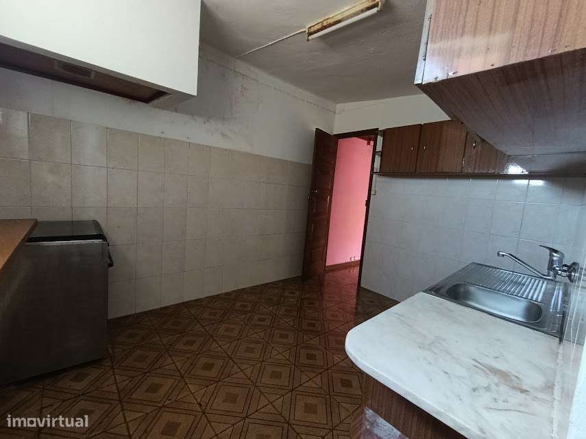 Moradia T4 p/remodelar, Póvoa, Figueira de Lorvão, a 20 km de Coimbra-24