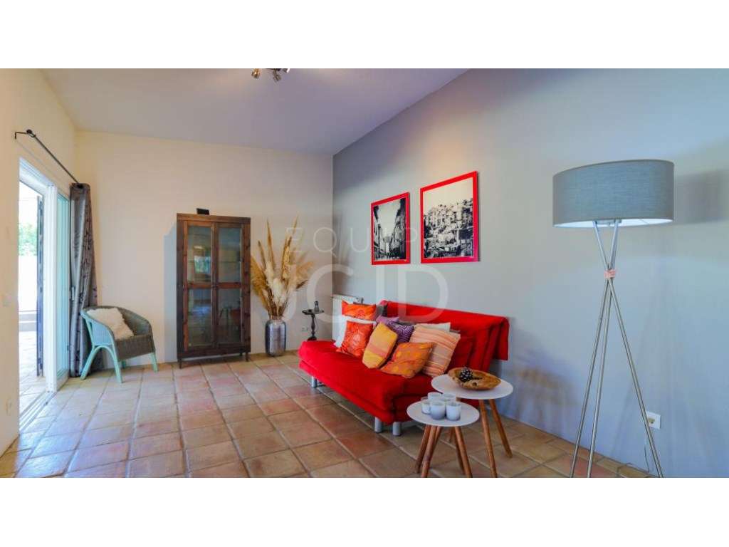 Fantástica Moradia Isolada T4 Frente ao Golfe, Totalmente Remodelad...-9